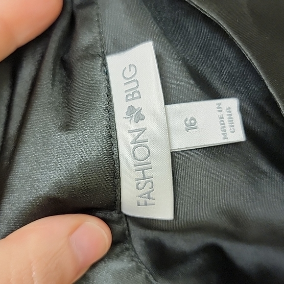 Fashion Bug size 16 black lace dress - Picture 4 of 4